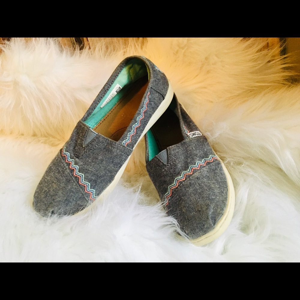 Girls Toms